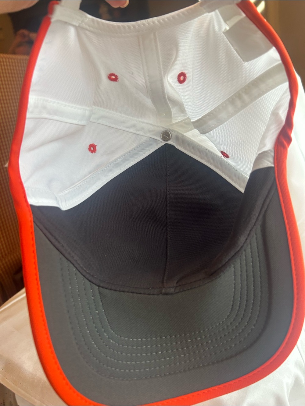 Nike Men's Black and Red Performance Baseball Cap